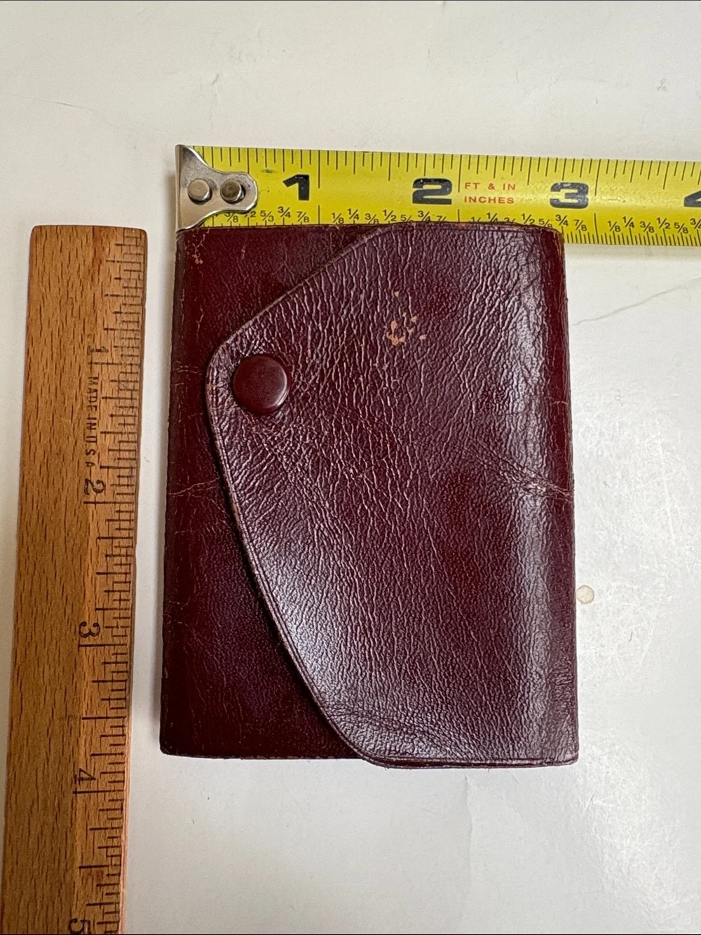 Vintage Pat 1938 Buxton Saddle Hunt Club Leather Key-Tainer in Burgundy & Brass